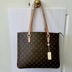 NWT- FASHIONABLE BAG